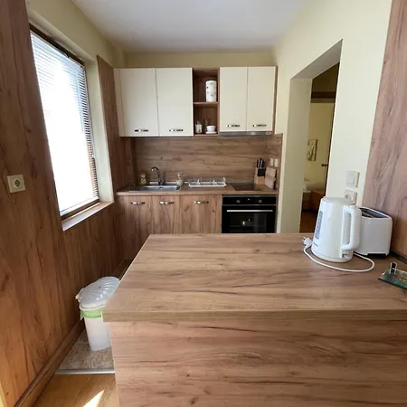 House דירה